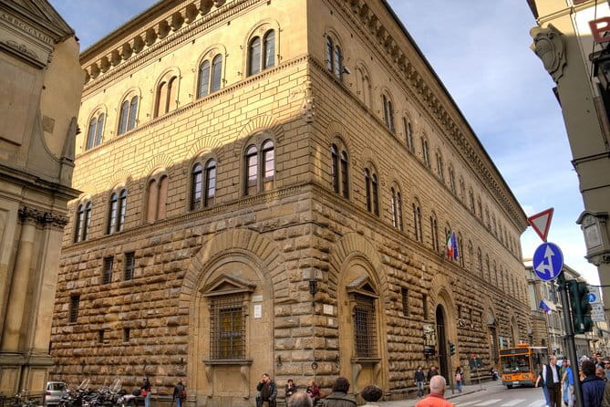 The Medicis: The Movie, The Family, The Palace! - What the private guide adds
