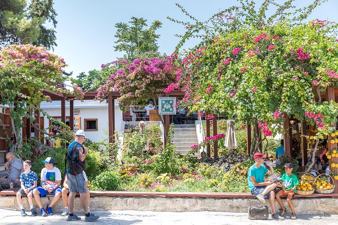The Palace of Knossos with Skip-the-Line Ticket - Heat, crowds, and choosing your time