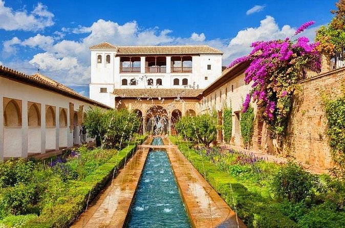 Tickets : Alhambra and Nasrid Palaces Granada Last-Minute - A ticket-only visit requires your own plan