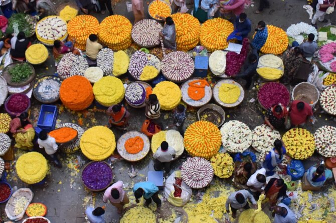 Tipu Palace + Koté Vishnu + Fort + KR Market + Jain Temple = Bengaluru Pété Walk - Why this walk gets Bengaluru right