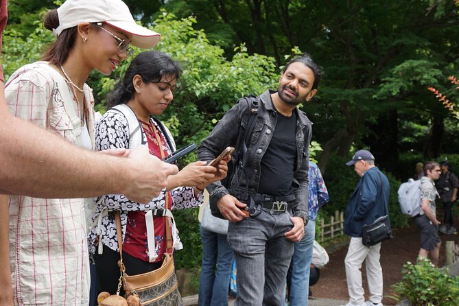 Tokyo Castle, Imperial Palace, Shogun & Garden Walking Tour - Shoguns, emperors, and modern Tokyo