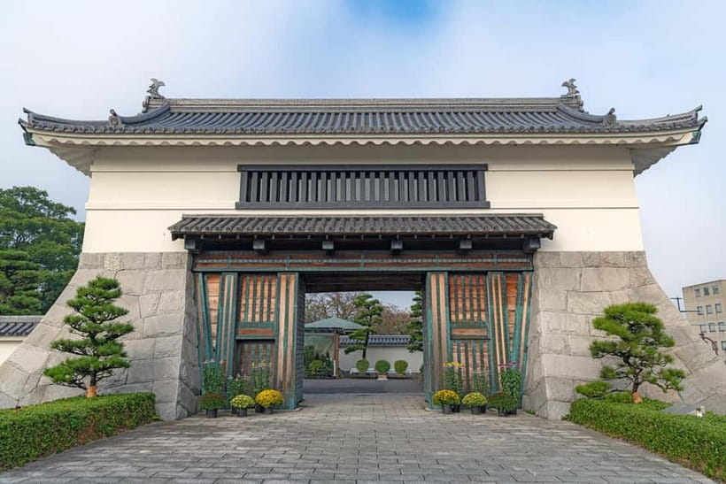 Tokyo: Edo Castle & East Garden of the Imperial Palace Tour - Timing, closures, and practical planning