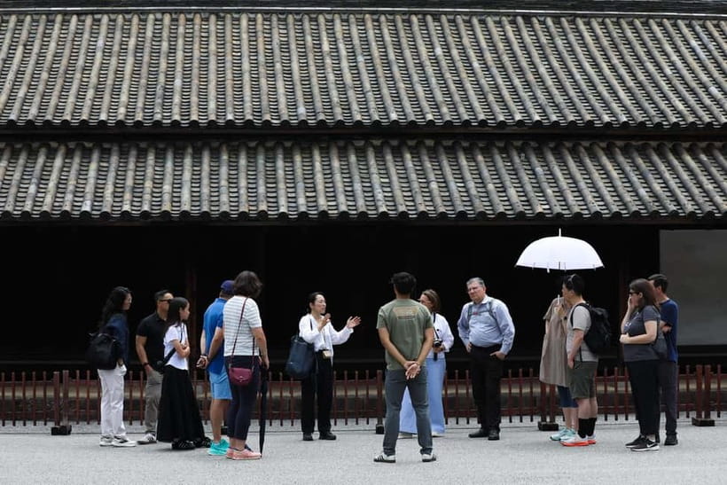 Tokyo: Imperial Palace East Gardens Walking Tour - Why the East Gardens are worth your time