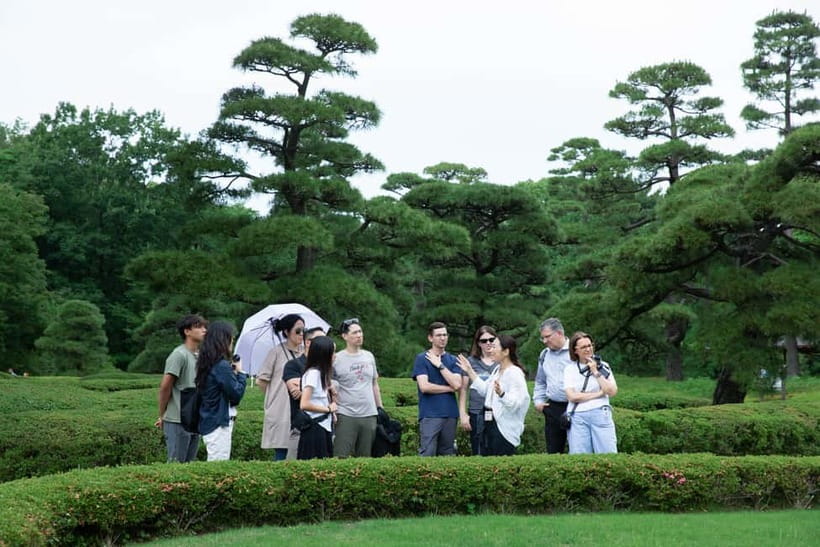 Tokyo: Imperial Palace East Gardens Walking Tour - The guides are the heart of the experience
