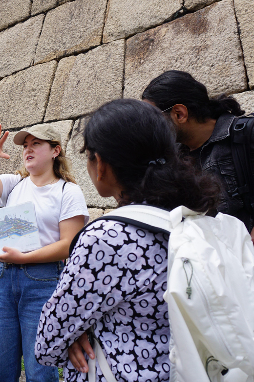 Tokyo: Imperial Palace Japanese History Walking Tour - Who will enjoy this walk most