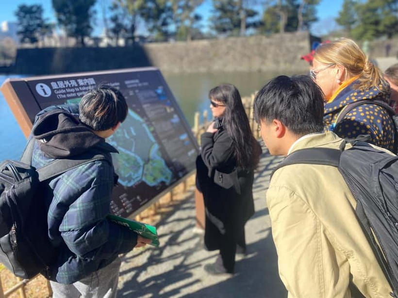Tokyo: Imperial Palace with Nostalgic Alley Kagurazaka tour - Nippon Budokan and a useful coffee break