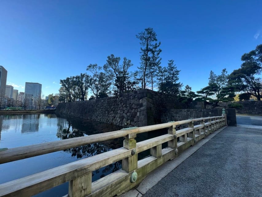 Tokyo walking tour around Imperial Palace and Tokyo Station - Why this short walk works in central Tokyo