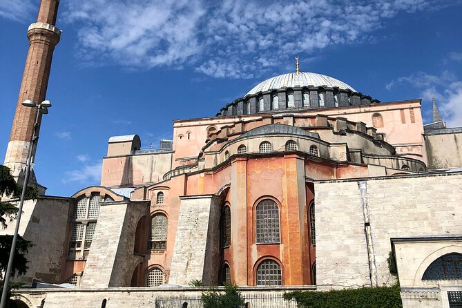 Topkapi Palace and Basilica Cistern Combo Tour in Istanbul - Meeting at the Fountain of Sultan Ahmed III