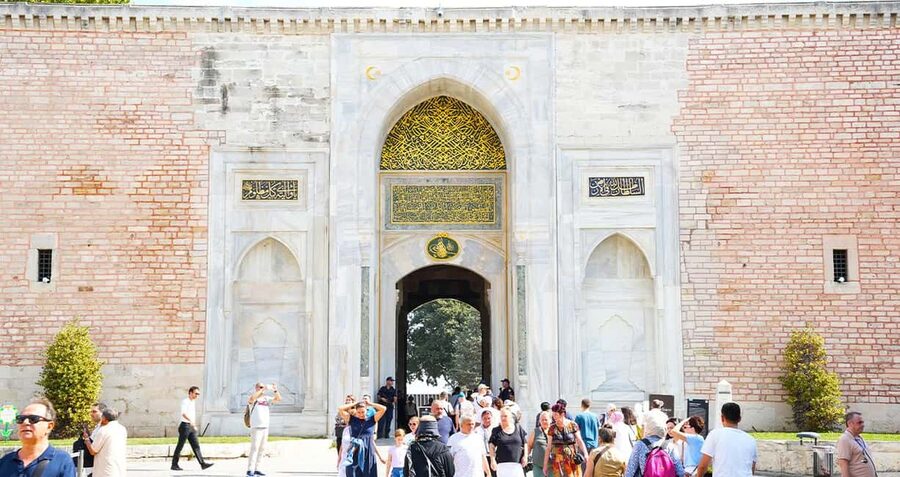 Topkapi Palace Complete Tour: Harem & Hagia Irene Included - Key points to know before booking