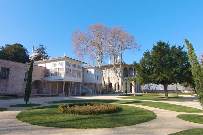 Topkapi Palace Museum Skip The Ticket Line Tickets + Audio Guide - The treasury and armory: two essential stops