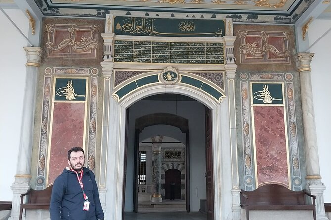 Topkapi Palace with Harem Walking Tour with Guide - Hagia Irene, a quieter Byzantine stop