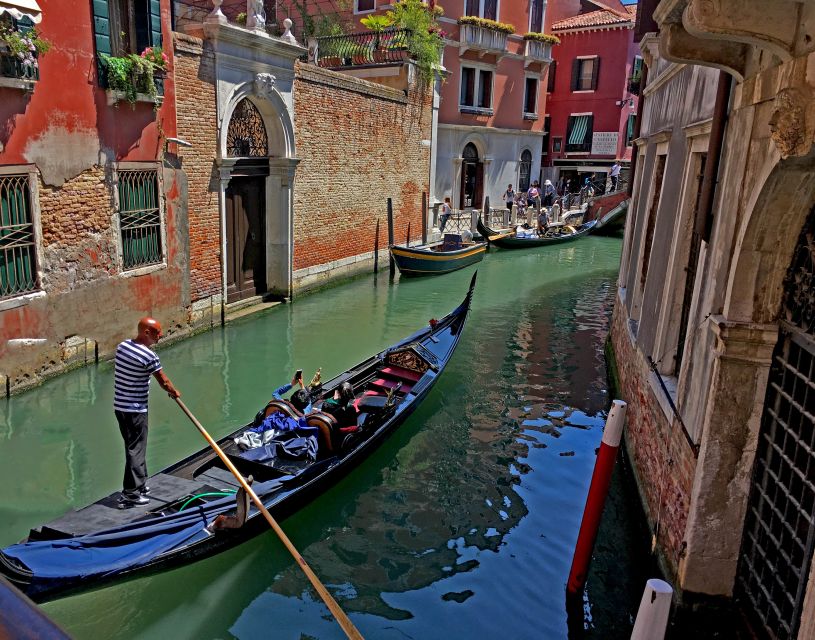 Tour of Doge's Palace and Gondola Ride - Should you book the Doge’s Palace and gondola combination?