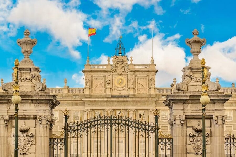 Tour of the historic Royal Palace of Madrid - Why the Royal Palace deserves two focused hours