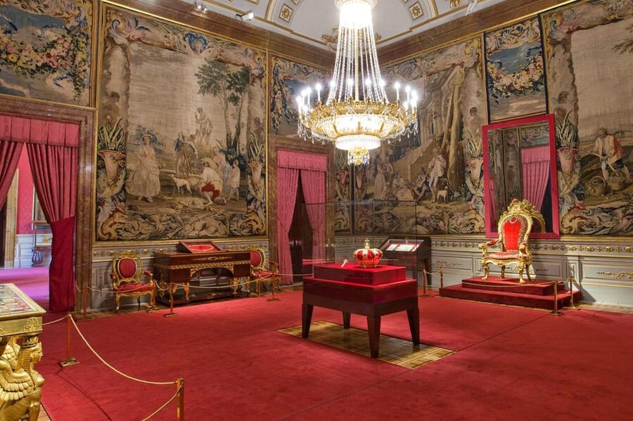 Tour of the historic Royal Palace of Madrid - The Royal Armory and Spain’s military past