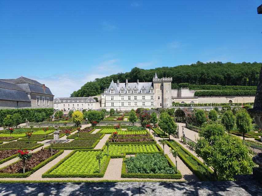 Tours: Chateaux Azay-le-Rideau and Villandry Morning Tour - Azay-le-Rideau: a Renaissance château over the Indre