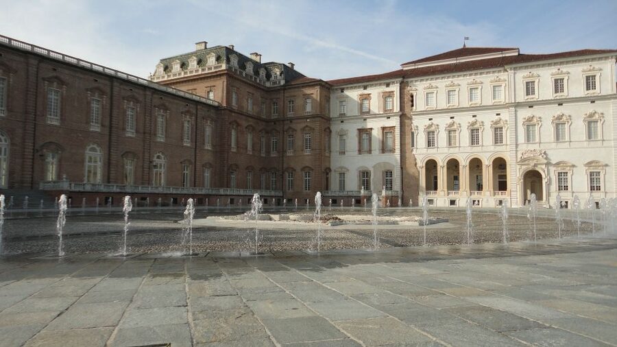 Turin: Palace of Venaria Guided Tour - SantUberto Church and the Bucentaur