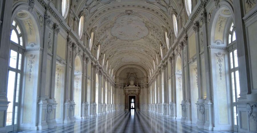 Turin: Palace of Venaria Guided Tour - Starting under the clock in Piazza della Repubblica