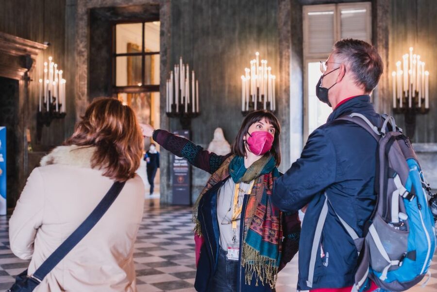 Turin: Savoy Royal Palace Small Group Guided Tour - Paintings, Portraits, and Small Details