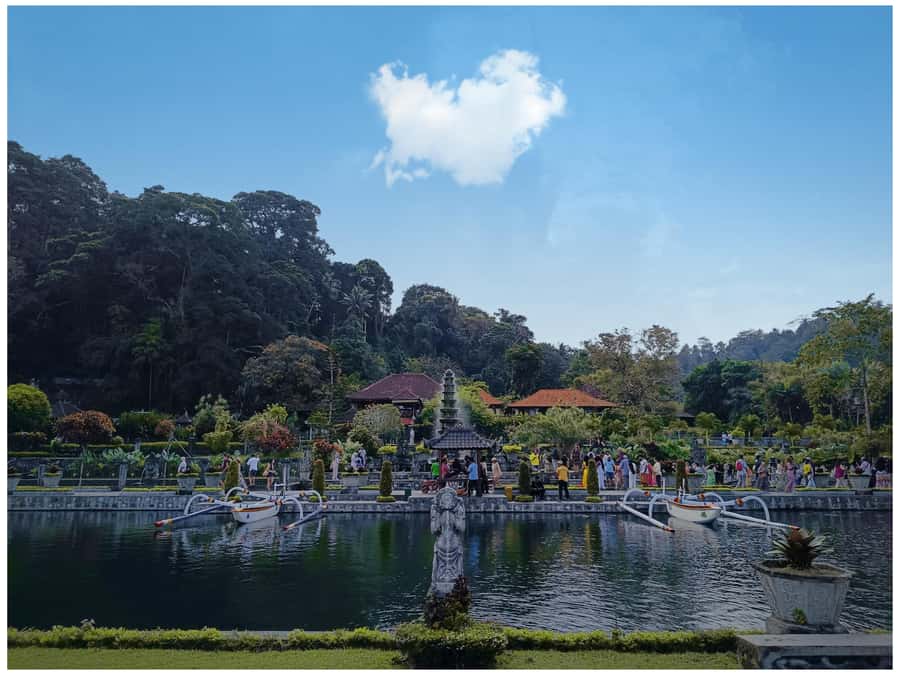 Ubud: Heaven Gate Lempuyang, Water Palace & Waterfall Tour - What the $36 price really includes