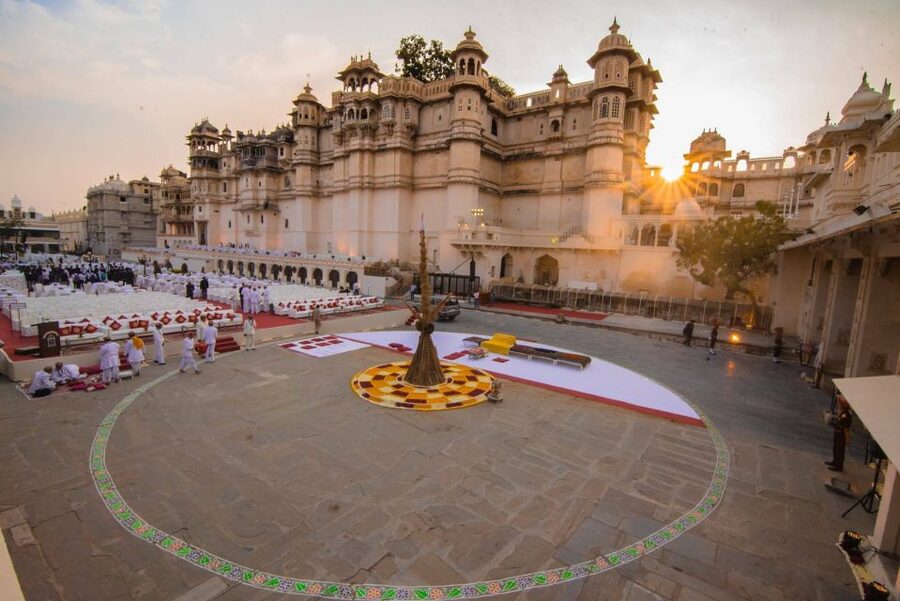 Udaipur: City Palace Museum Tour and Lake Pichola Boat Tour - Inside Udaipur’s City Palace