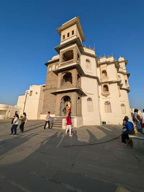Udaipur: Sajjangarh Monsoon Palace Day Trip with Tickets - Why Sunset Timing Matters