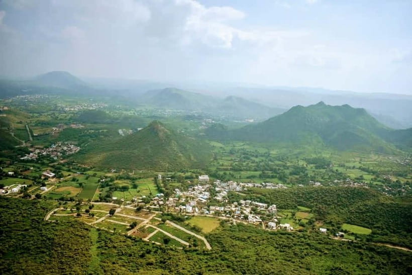 Udaipur: Sajjangarh Monsoon Palace Day Trip with Tickets - The Optional Viewpoint Stop on the Way Down