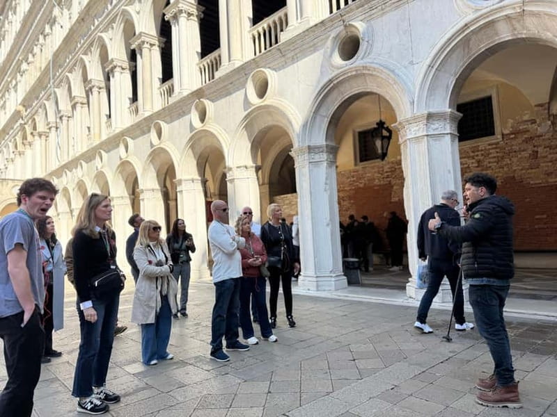 Venice: Doge Palace, San Marco Basilica & Rialto Bridge - Doge’s Palace and the machinery of Venetian power