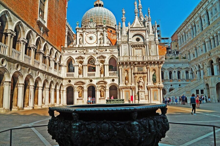 Venice: Doge’s Palace and Basilica Roman Empire Guided Tour - Practical details that affect the day