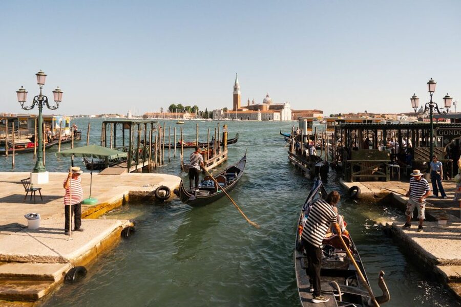 Venice: Doge's Palace and Basilica Tour with Gondola Ride - Who will get the most from this Venice tour