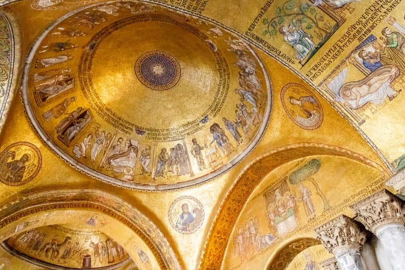 Venice: Doge's Palace and St Mark's Basilica Walking Tour - Why the guide makes the difference