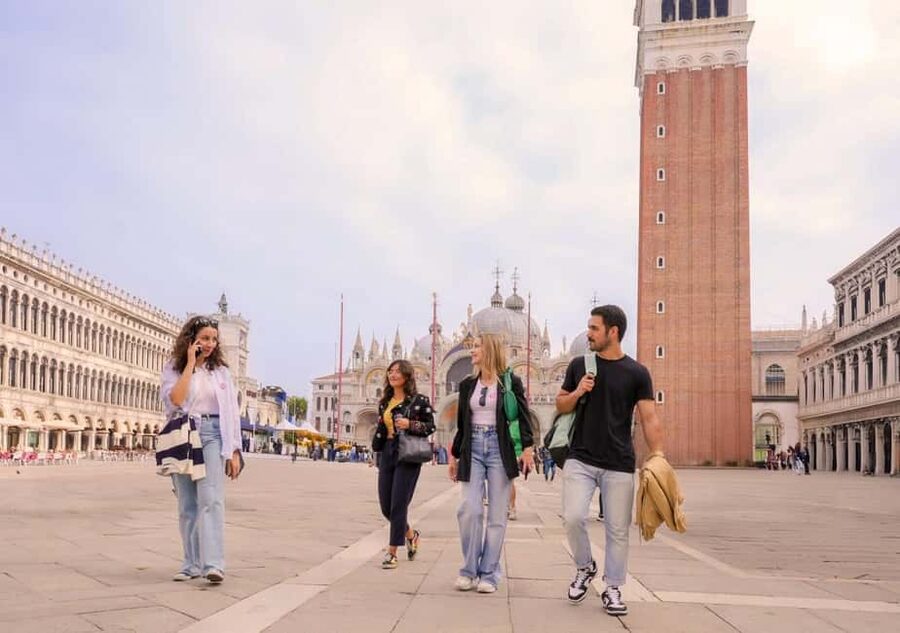 Venice: Doge's Palace and St Mark's Tour with Gondola Ride - Who will get the most from this tour