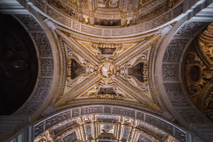 Venice: Doge's Palace, Bridge of Sighs & Prisons Guided Tour - Guide quality and group experience
