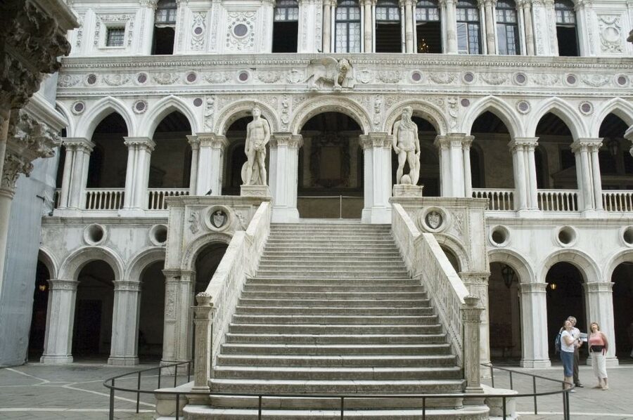 Venice: Doge's Palace & St. Mark's Basilica Tour - Key points to know before booking