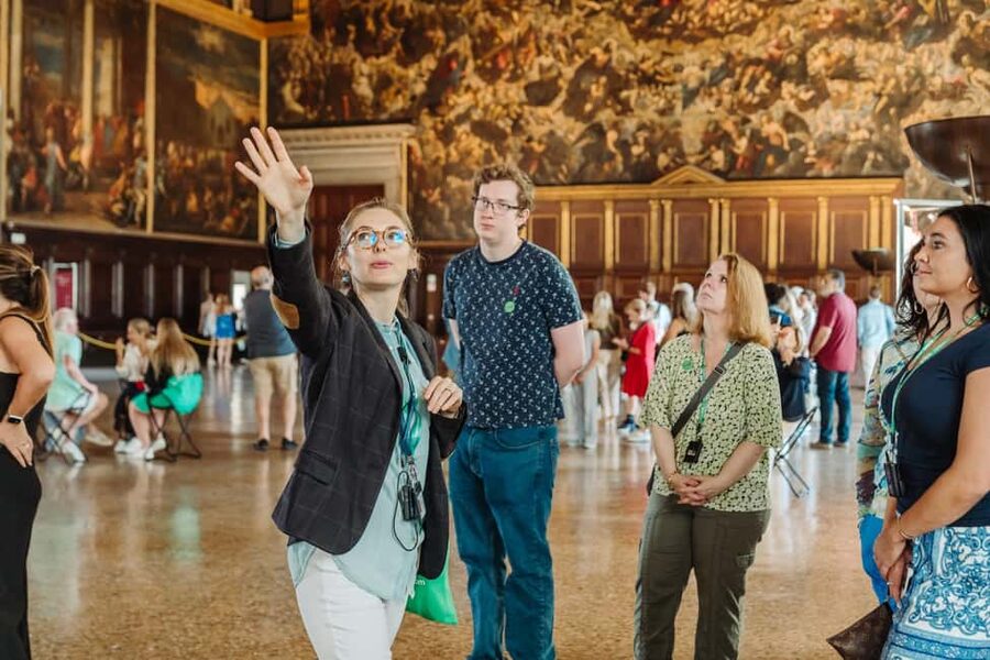 Venice: Doge's Palace & St Mark's Tour with Upgrade Option - The grand rooms and Venetian government