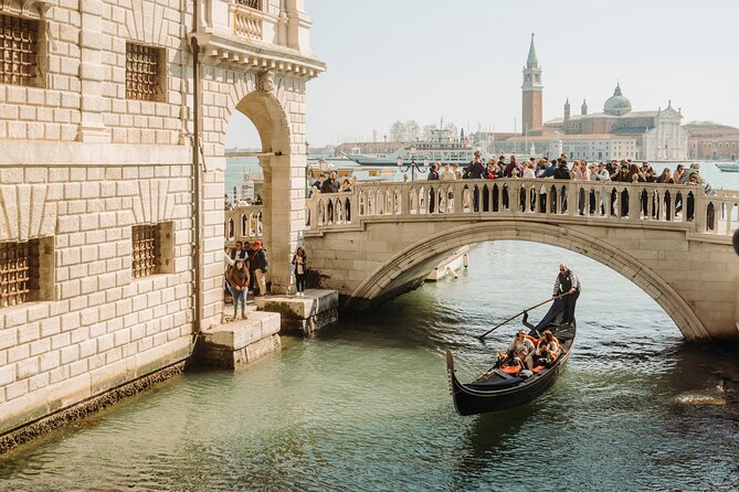 Venice In a Day: St Mark's, Doges Palace Gondola Ride & City Tour - Key points at a glance