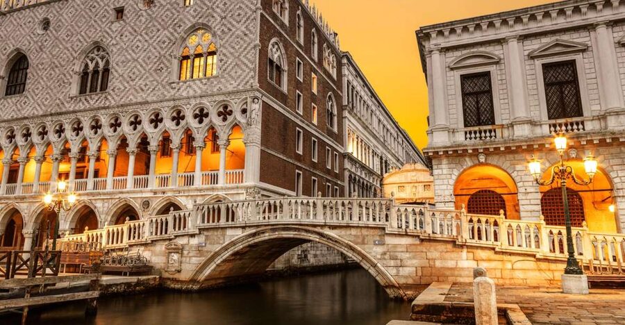 Venice: Lords of the Night Prison’s Palace Cells & Tortures - Finding the entrance near the Doge’s Palace