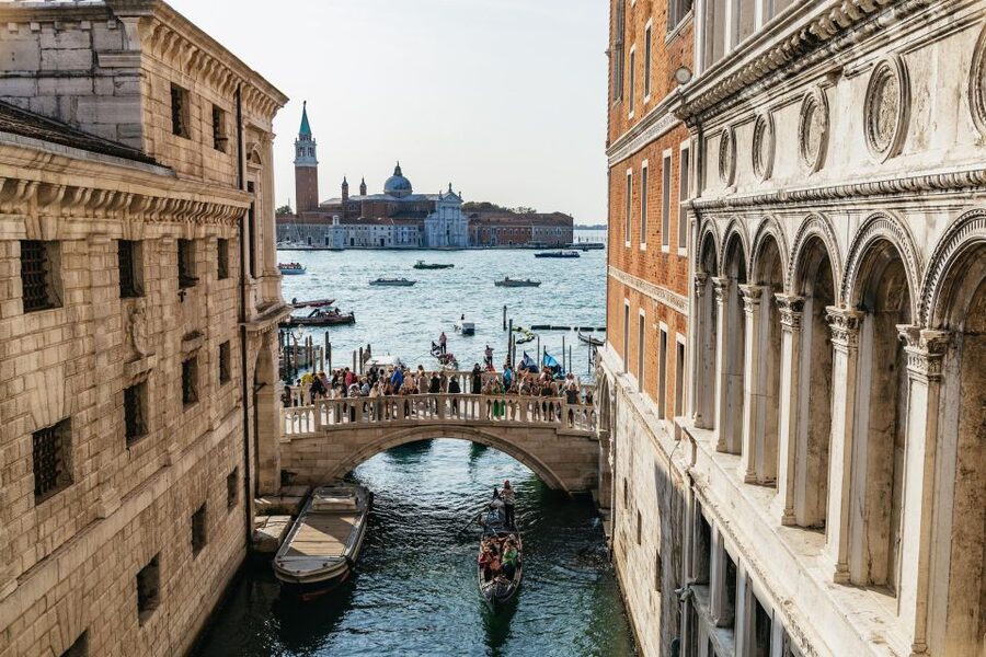 Venice: Private Entry Doge Palace & St. Mark Terraces Tour - Key points at a glance