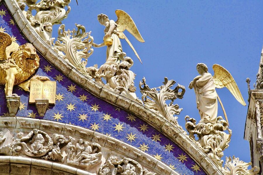 Venice: Skip-the-Line Doge’s Palace & Basilica Walking Tour - What the two-hour pace feels like