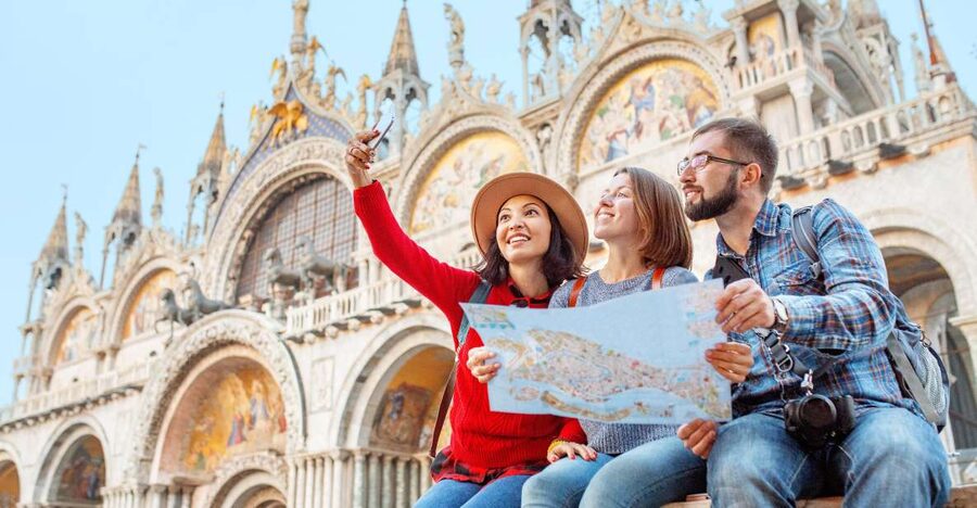 Venice: Skip-the-Line Doge’s Palace & Basilica Walking Tour - St. Mark’s Basilica, gold mosaics, and the famous horses