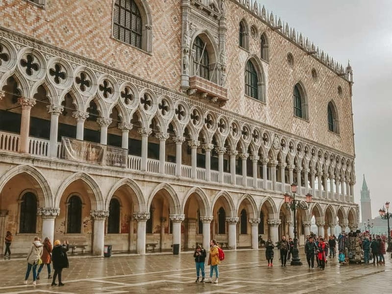 Venice: St. Mark's Basilica, Doge's Palace & Bridge of Sighs - Timing, group size, and pace