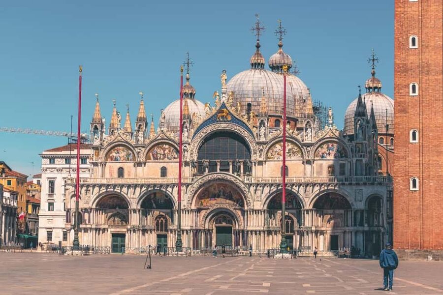 Venice: St. Mark's, Doge's Palace, Rialto, and Gondola Tour - Why this tour works for a first day in Venice