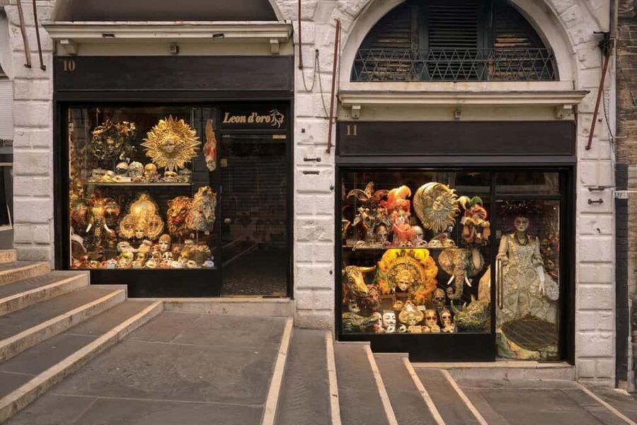 Venice: St. Mark's, Doge's Palace, Rialto, and Gondola Tour - Starting in St. Mark’s Square