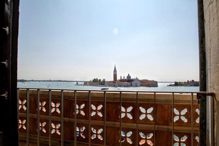 Venice: Walking tour, Doge Palace, & St. Mark's Basilica - FAQ
