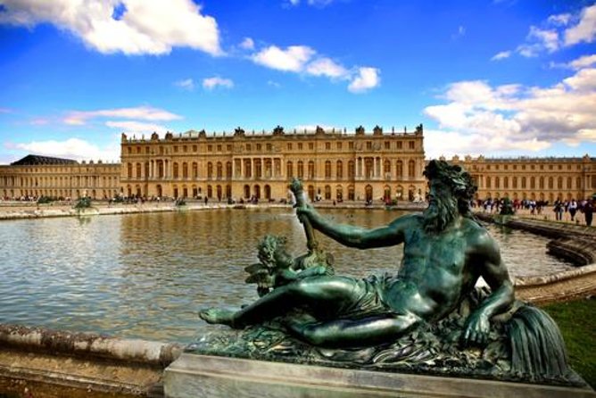 Versailles Château and Gardens Walking Tour - The Grand Canal and the long walk back
