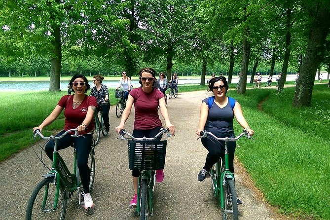 Versailles Domain Bike Tour with Palace Entry by Train from Paris - Entering the palace late in the afternoon