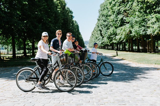 Versailles Domain Bike Tour with Palace Entry by Train from Paris - Meeting in the Marais and taking the train