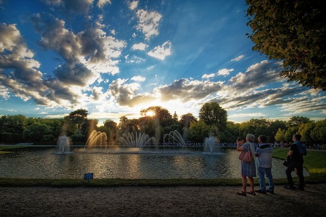 Versailles: Full Day Tour & Shuttle from Paris - Timed entry and the meaning of skip the line