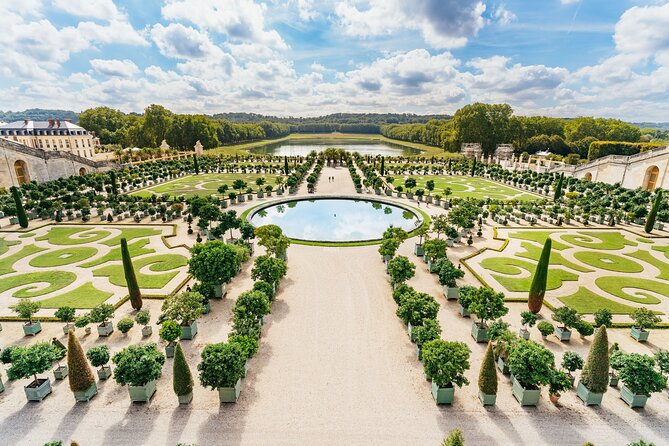 Versailles Full Tour: Palace, Gardens & Marie-Antoinette’s Estate - Why this full Versailles route makes sense