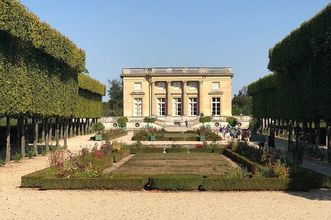 Versailles Full Tour: Palace, Gardens & Marie-Antoinette’s Estate - Marie-Antoinette’s Estate and Queen’s Hamlet