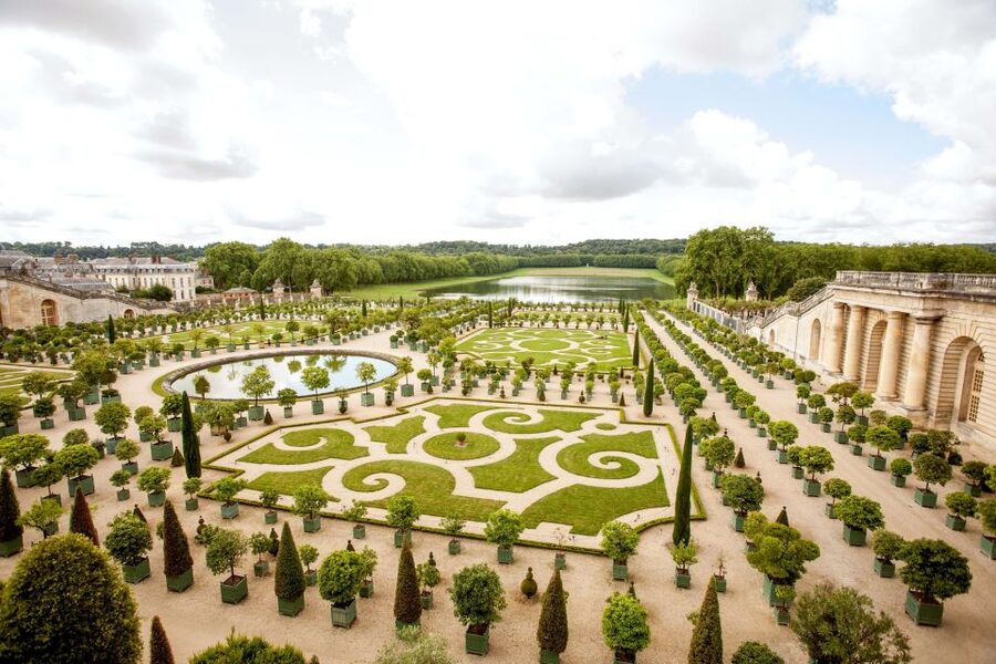 Versailles: Palace and Garden Bike Tour with Tickets - The Petit Trianon and Marie Antoinette’s Hamlet